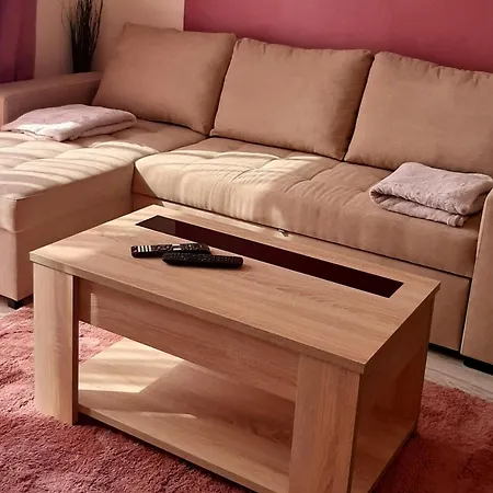 Apartment Bright And Quiet With Ocean View *